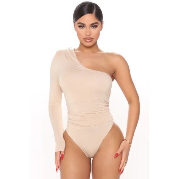Te Amo One Shoulder Ruched Waist Bodysuit - Sand Size Med RefFNB3‎ - Picture 2 of 12
